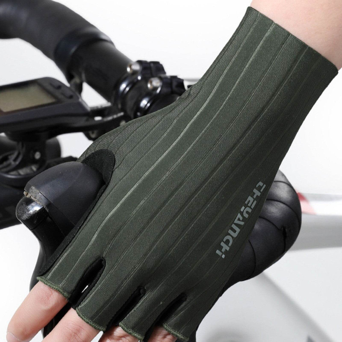 Cycling Gloves Bike Gloves for Men Women, Breathable Half Finger Bicycle Gloves - Movagear